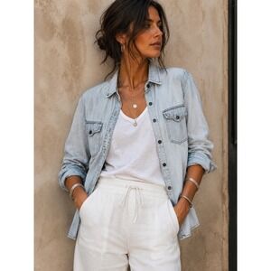 Free People Light Wash‎ Denim Shirt XS Chambray Button Up Utility Boho